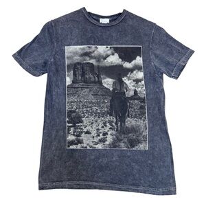 West of Melrose Grey Distressed Western Graphic Cowboy Desert T-Shirt